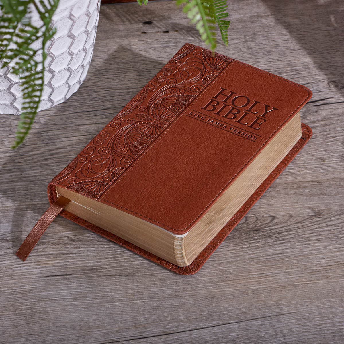 Toffee Brown Faux Leather King James Version Pocket Bible, picture 9