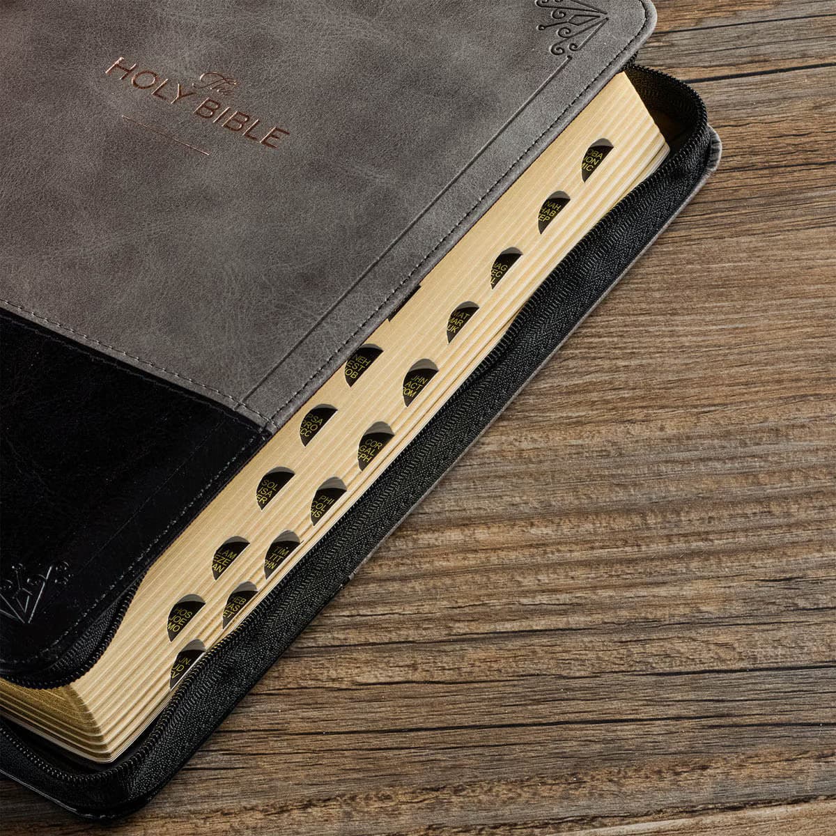 Gray and Black Faux Leather King James Version Deluxe Gift Bible with Thumb Index and Zippered Closure, picture 6