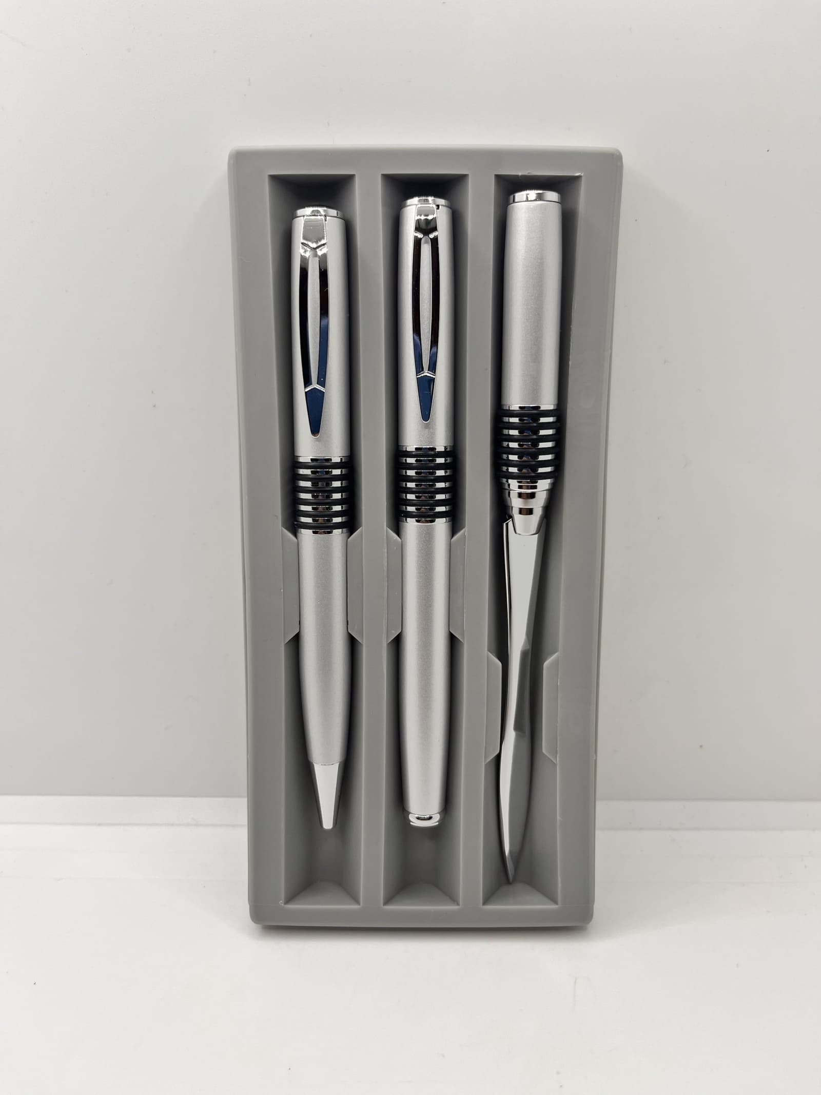 Silver With Black Accents Pen Set