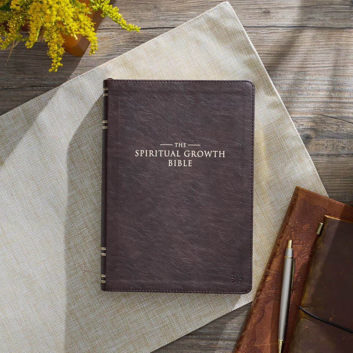 Espresso Brown Faux Leather Spiritual Growth Bible, picture 11