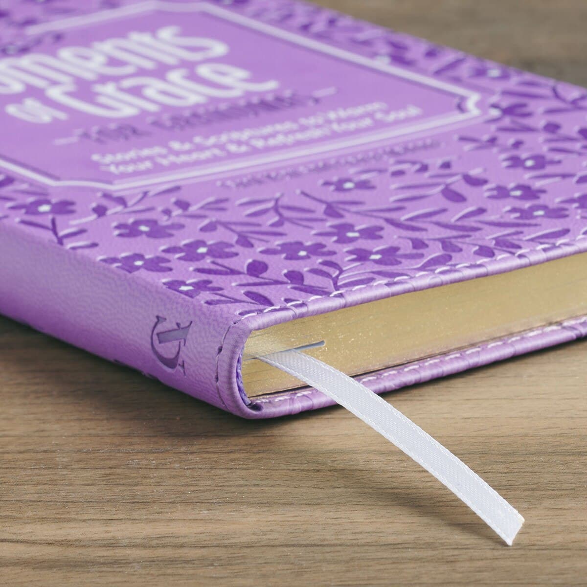 Moments of Grace for Grandmas: Stories and Scriptures Purple Faux Leather Gift Book, picture 8