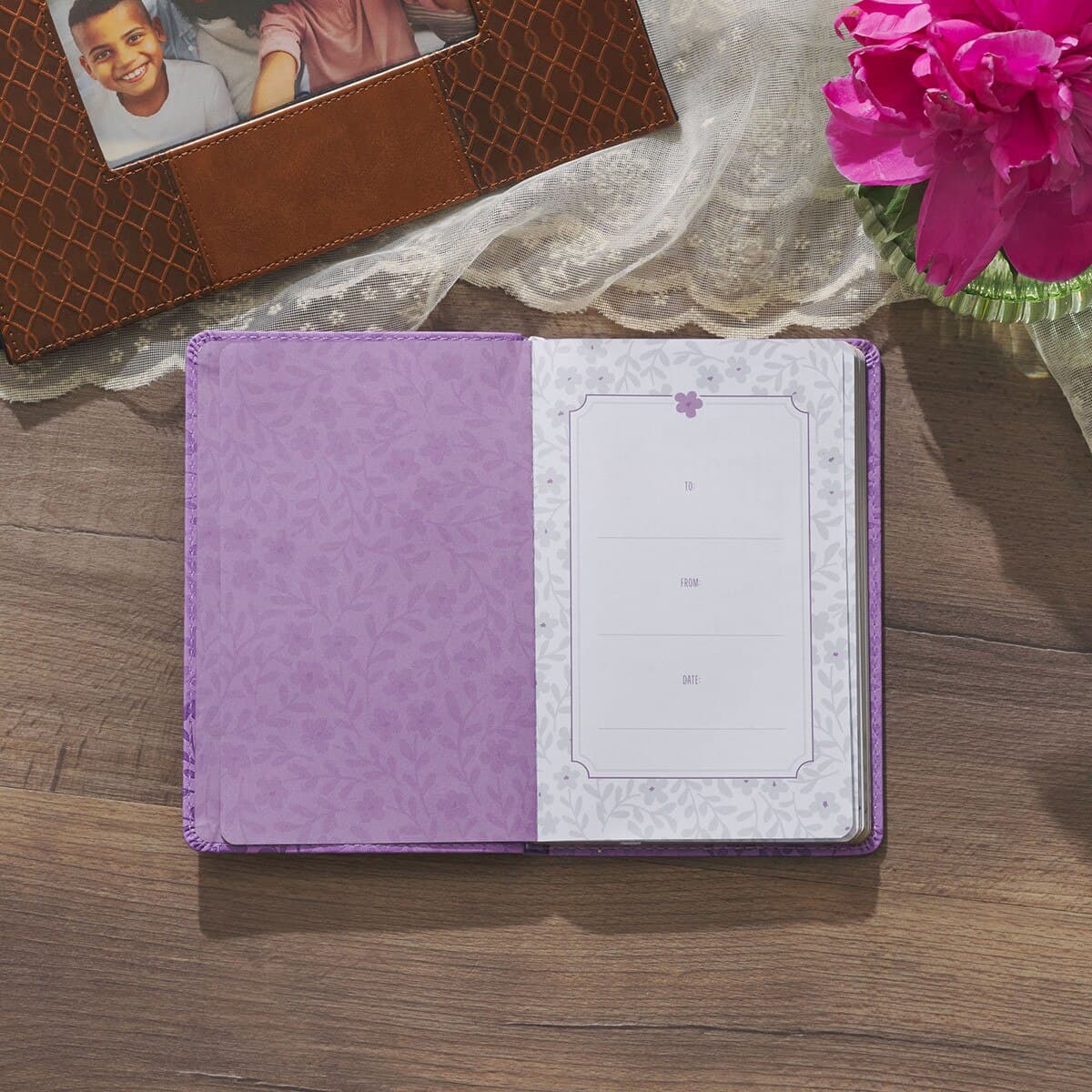 Moments of Grace for Grandmas: Stories and Scriptures Purple Faux Leather Gift Book, picture 4
