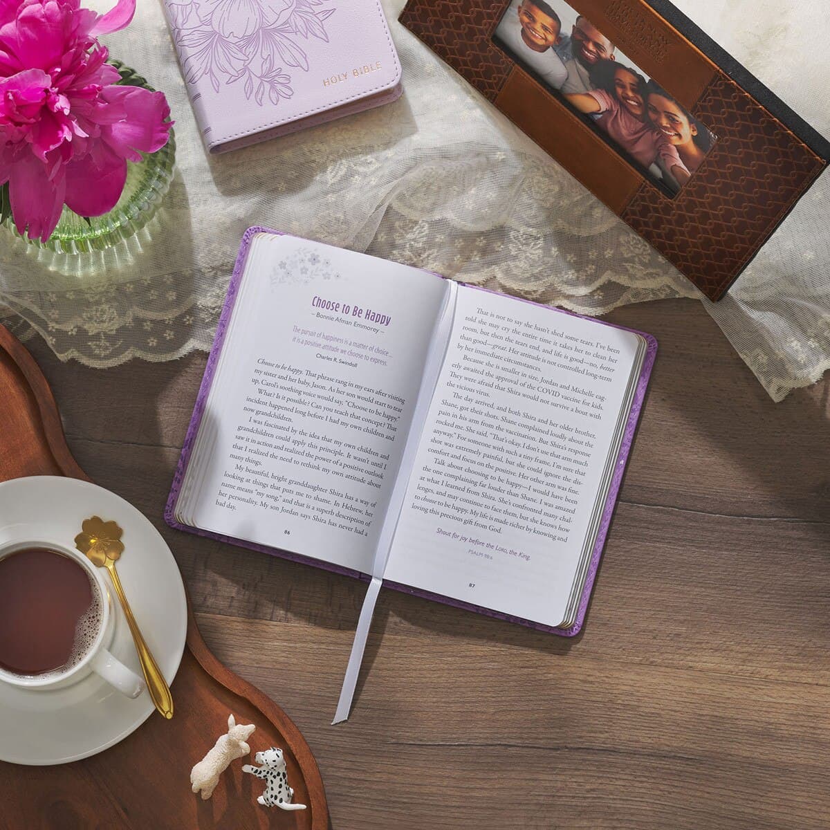 Moments of Grace for Grandmas: Stories and Scriptures Purple Faux Leather Gift Book, picture 7
