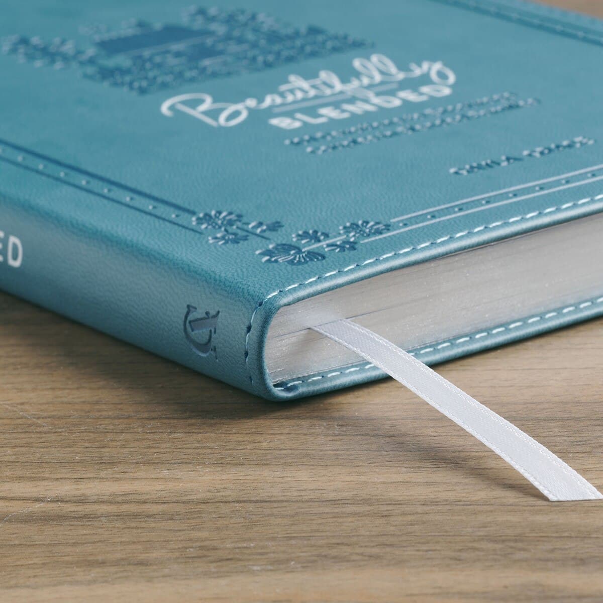 Beautifully Blended Blue Faux Leather Daily Devotional for Couples, picture 8