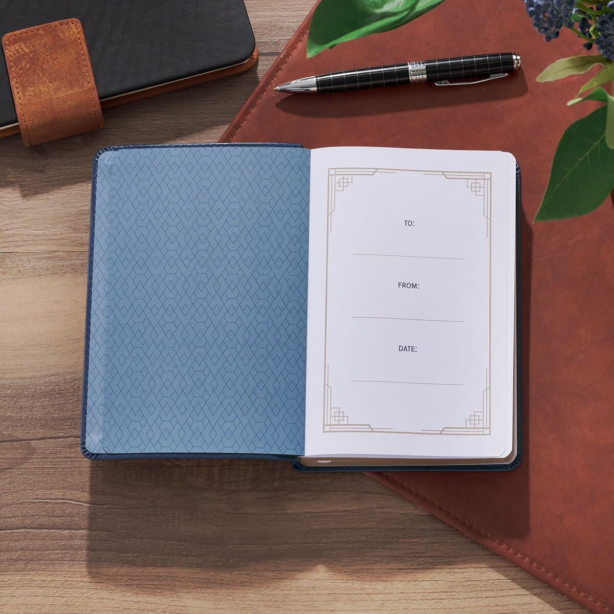 Finding Peace in the Psalms Navy Blue Faux Leather Daily Devotional, picture 3